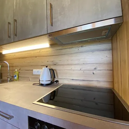 Raimund Mrak Dependance *